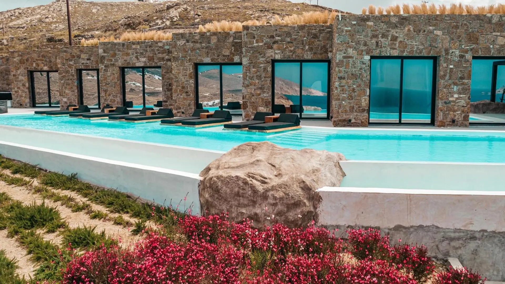 Mega Mansions Mykonos Villa Ftelia