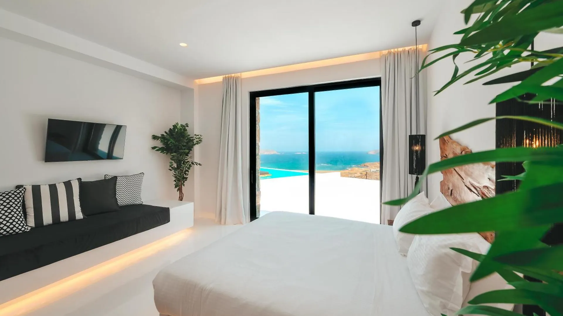 Mega Mansions Mykonos Villa Ftelia